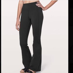 NWT Lululemon size 2 Black Groove Pant Flare